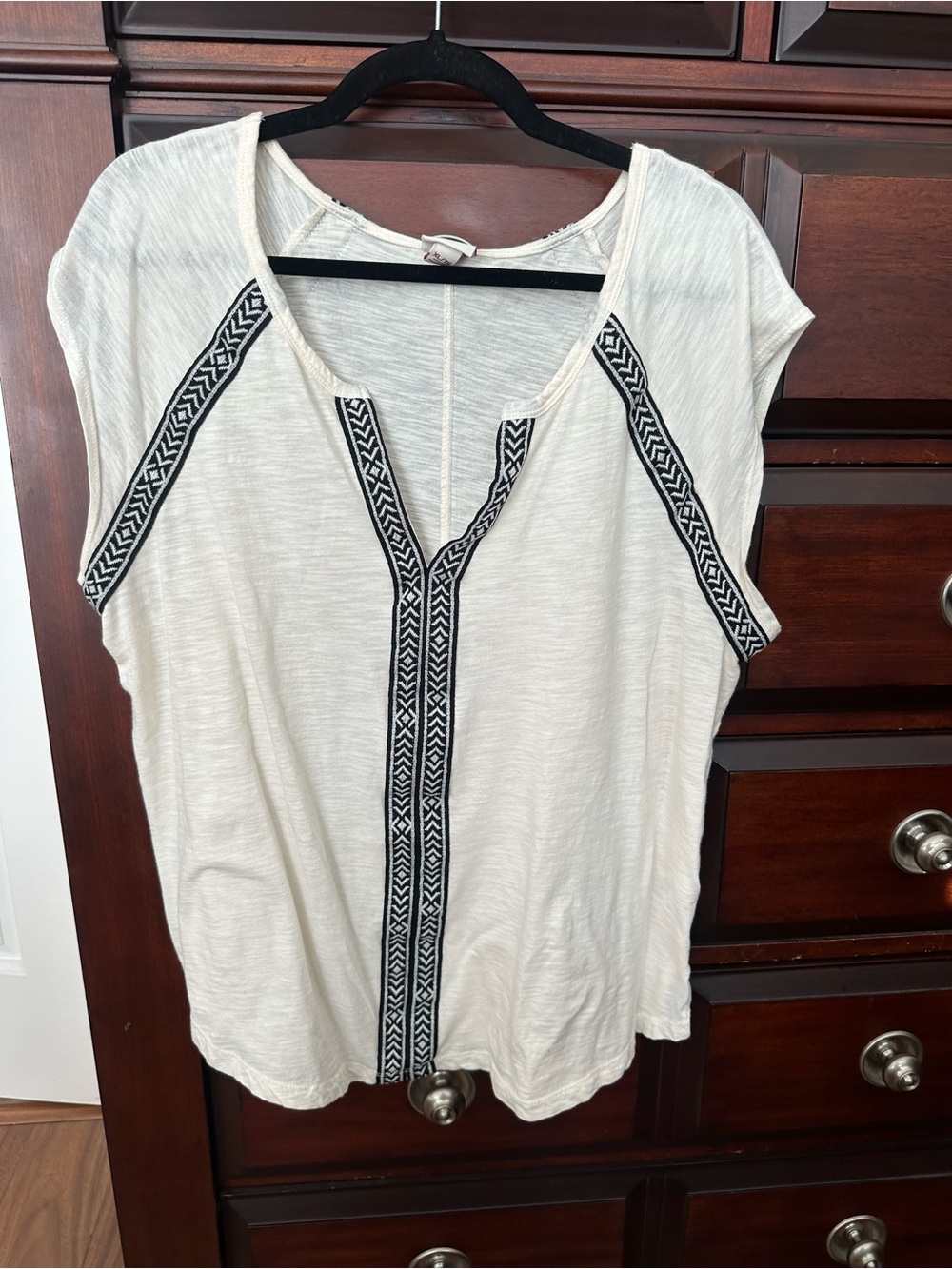 Merona Sz XL 100% Cotton Ivory with Black Trim Top